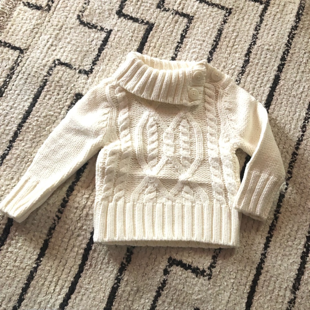 Old navy cable knit sweater NWT
